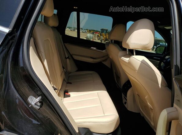 5UXTR7C57KLF24008 2019 BMW X3 Black Սալոնի հետևի տեսք