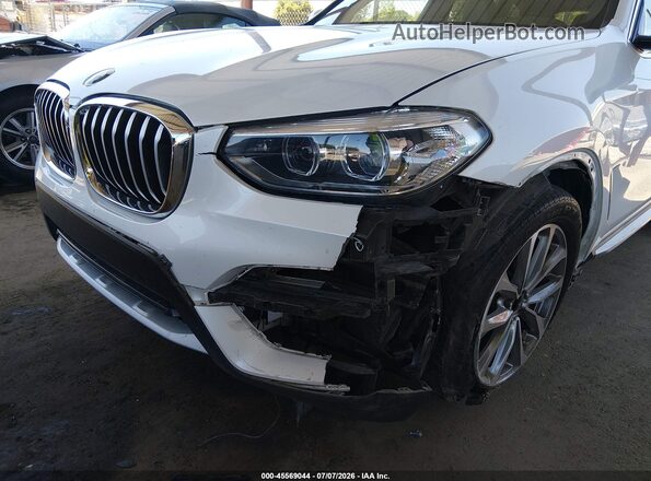 5UXTR7C57KLR51329 2019 BMW X3 White Դիմացի տեսք