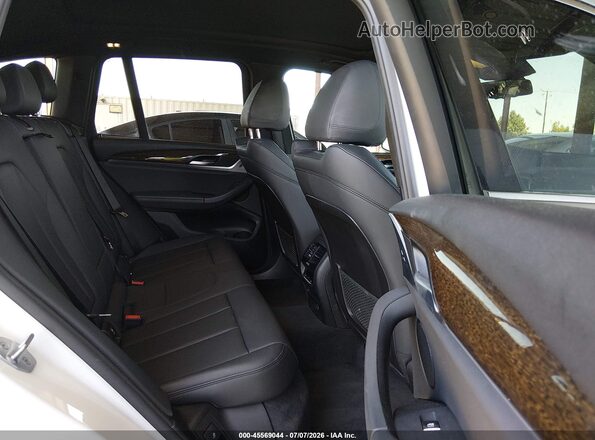5UXTR7C57KLR51329 2019 BMW X3 White VIN կոդի պիտակի տեսք