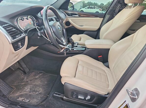 5UXTR7C5XKLF27131 2019 BMW X3 White Vista interior delantera