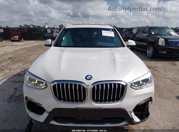 5UXTR7C5XKLR50305 2019 BMW X3 White Widok zestawu wskaźników