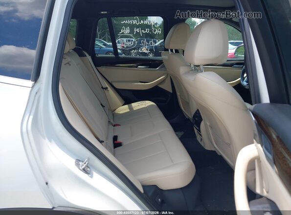 5UXTR9C50JLC69518 2018 BMW X3 White VIN კოდის სტიკერის ხედი