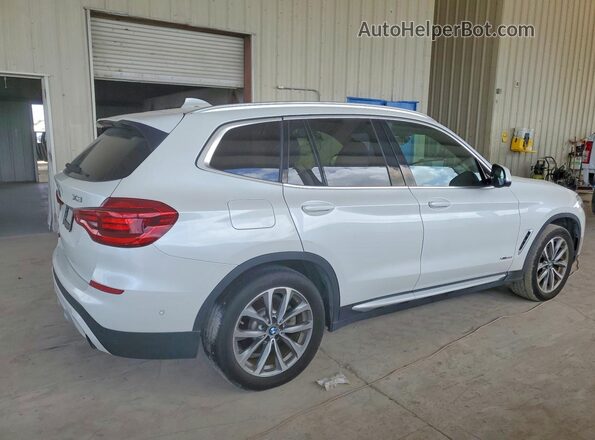 5UXTR9C50JLC77232 2018 BMW X3 White Հետևի աջ