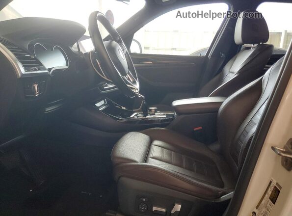 5UXTR9C50JLC77232 2018 BMW X3 White Սալոնի դիմացի տեսք