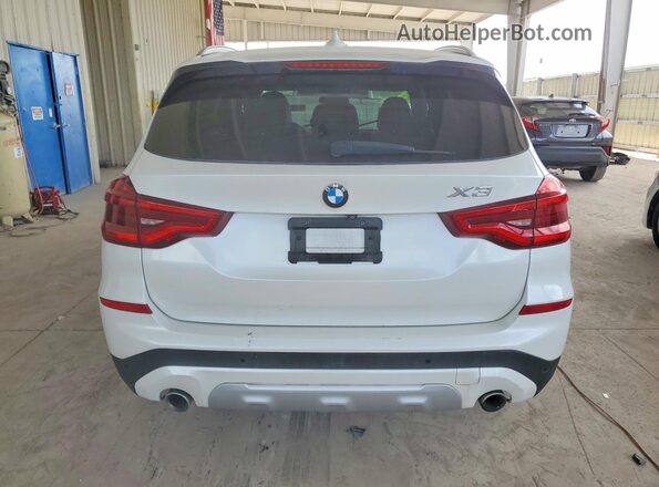 5UXTR9C50JLC77232 2018 BMW X3 White Հետևի տեսք