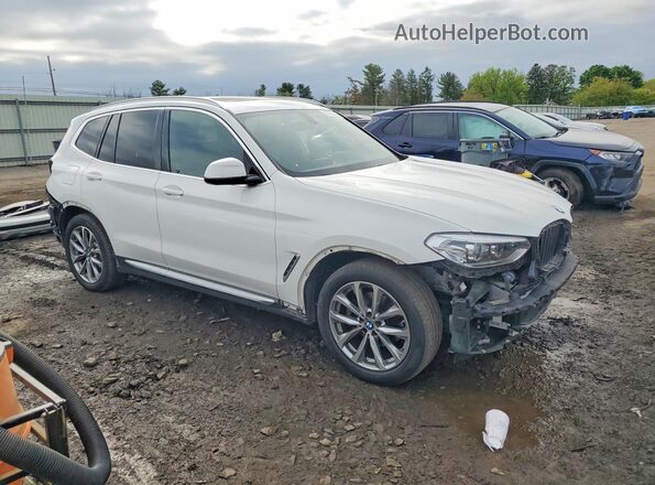 5UXTR9C50JLD70879 2018 BMW X3 White Front right