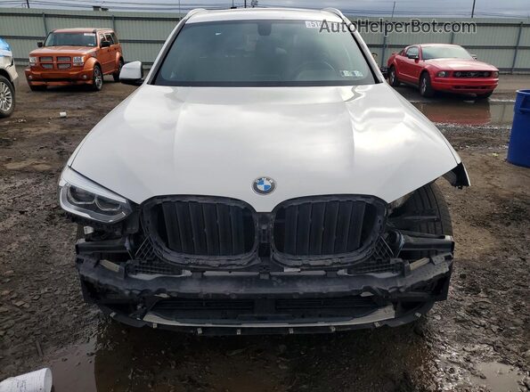 5UXTR9C50JLD70879 2018 BMW X3 White Front view