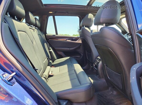 5UXTR9C50KLD94147 2019 BMW X3 Blue Vista interior trasera