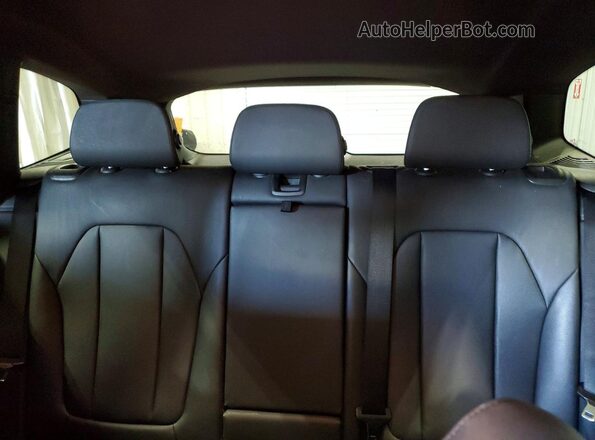 5UXTR9C51JLD60605 2018 BMW X3 Green Rear seats view