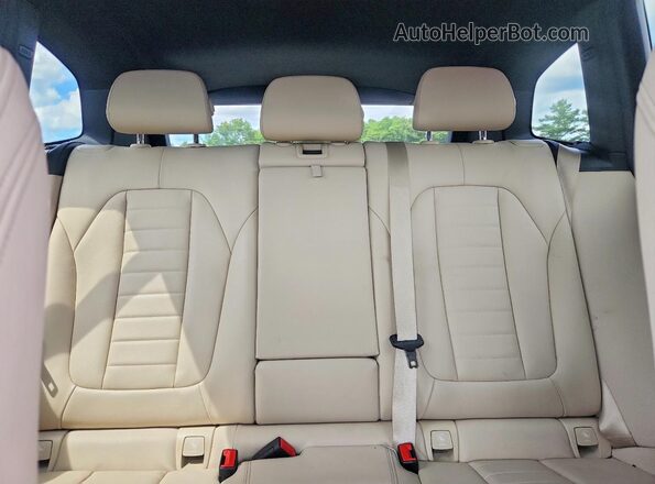 5UXTR9C51JLD63598 2018 BMW X3 Blue Widok tylnych siedzeń