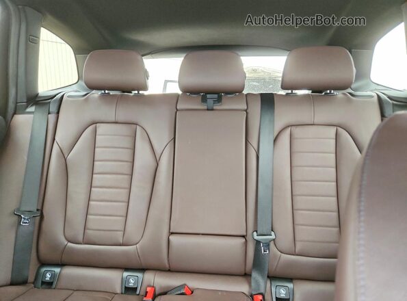 5UXTR9C51JLD69269 2018 BMW X3 White Rear seats view