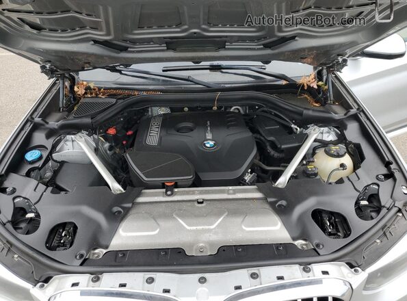 5UXTR9C51KLP84719 2019 BMW X3 Silver Շարժիչի բաժամունքի տեսք