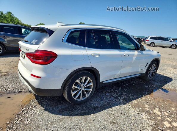 5UXTR9C52JLC72775 2018 BMW X3 White Задня права чверть