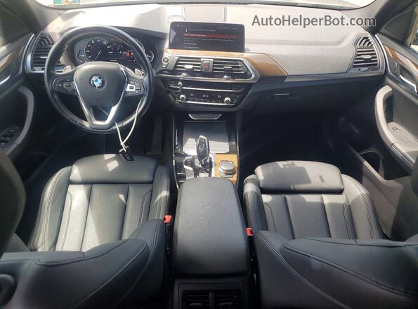 5UXTR9C52JLC73733 2018 BMW X3 Черный Вид панели приборов