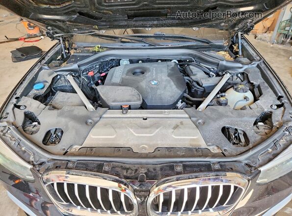 5UXTR9C52KLD90732 2019 BMW X3 Black Engine compartment view