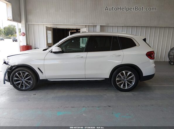 5UXTR9C52KLE12969 2019 BMW X3 White Widok wnętrza 360 stopni
