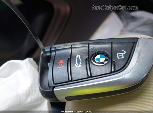 5UXTR9C52KLE14284 2019 BMW X3 Blue Vista del salpicadero