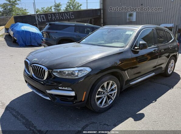 5UXTR9C52KLR09467 2019 BMW X3 Black Առջևի ձախ երեք քառորդ տեսարան