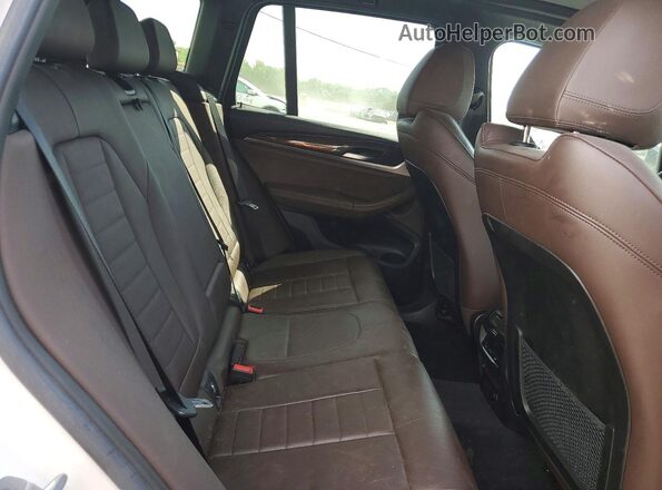 5UXTR9C54JLD66303 2018 BMW X3 Белый Вид задних сидений