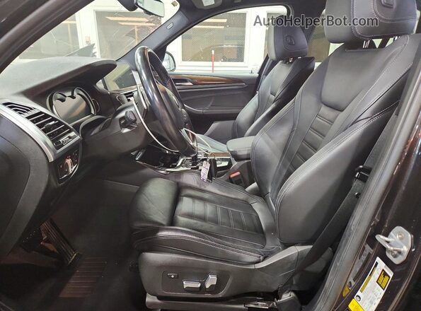 5UXTR9C54JLD67239 2018 BMW X3 Серый Вид салона спереди
