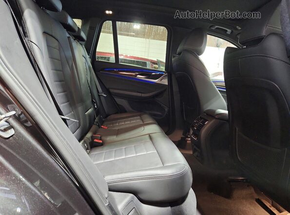 5UXTR9C54JLD67239 2018 BMW X3 Серый Вид задней части салона