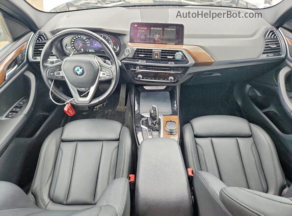 5UXTR9C55JLD89993 2018 BMW X3 White Widok deski rozdzielczej