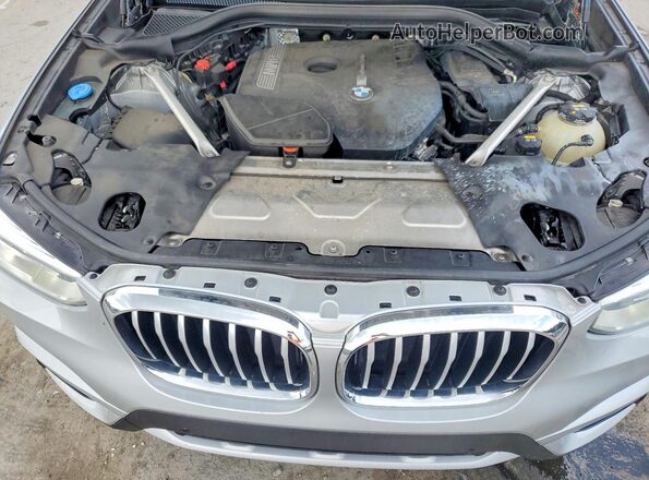 5UXTR9C55KLE13551 2019 BMW X3 Silver ძრავის განყოფილების ხედი