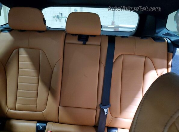 5UXTR9C55KLP82228 2019 BMW X3 White Rear seats view