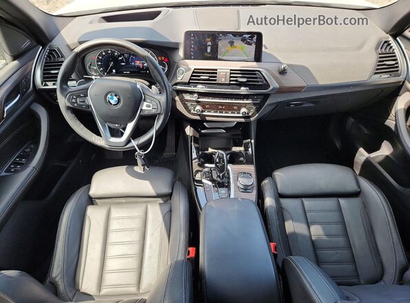 5UXTR9C56JLC76649 2018 BMW X3 White Вид панелі приладів