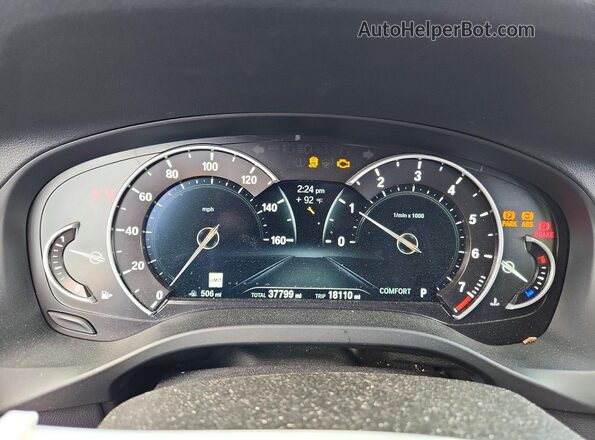 5UXTR9C56JLC76649 2018 BMW X3 White Вид щитка приладів