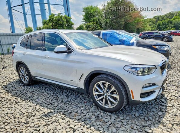 5UXTR9C56JLC76649 2018 BMW X3 White Передня права чверть
