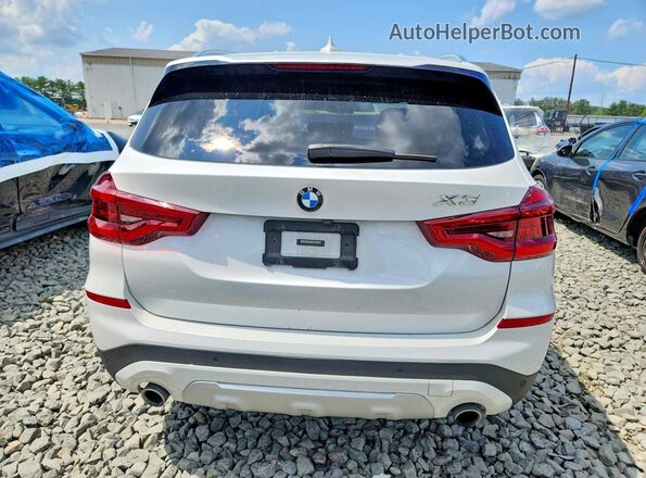 5UXTR9C56JLC76649 2018 BMW X3 White Вид ззаду