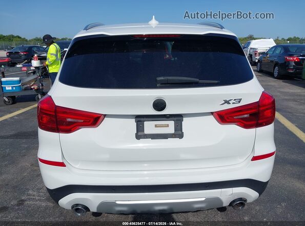 5UXTR9C56JLD66626 2018 BMW X3 White 