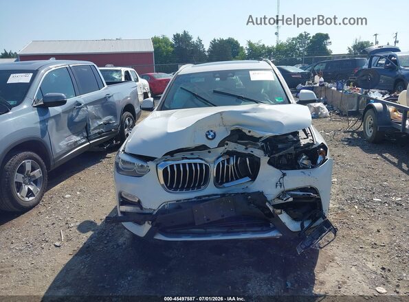 5UXTR9C56KLE12974 2019 BMW X3 White Vista del salpicadero