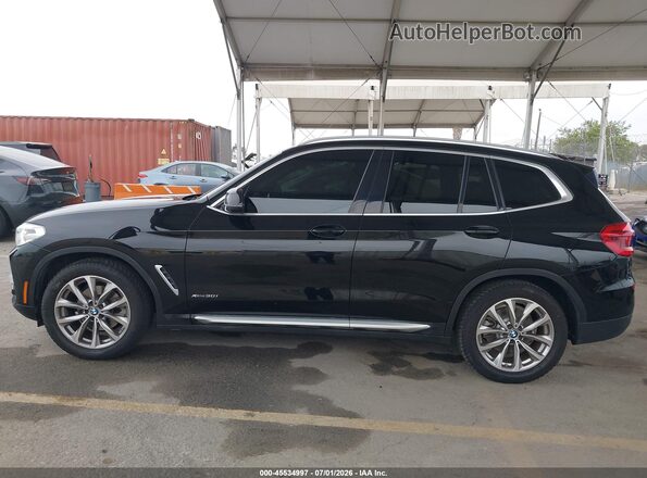 5UXTR9C58JLD61606 2018 BMW X3 Black Սալոնի 360 աստիճան տեսք