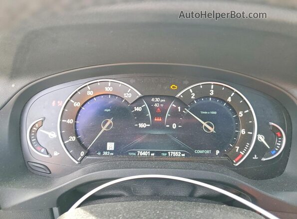 5UXTR9C58JLD69625 2018 BMW X3 White Вид щитка приладів