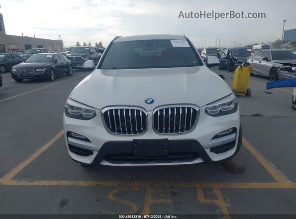 5UXTR9C58KLP83079 2019 BMW X3 White Սարքավորումների վահանակի տեսք