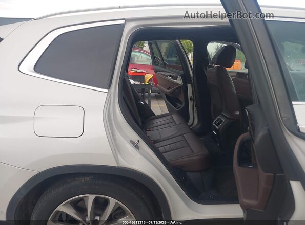 5UXTR9C58KLP83079 2019 BMW X3 White VIN կոդի պիտակի տեսք