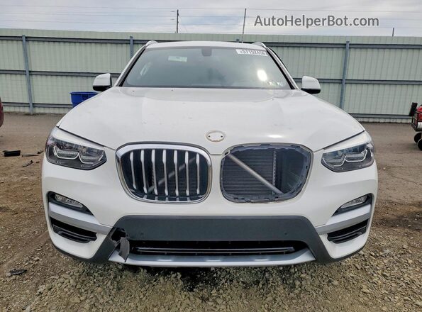 5UXTR9C59JLD73165 2018 BMW X3 Белый Вид спереди