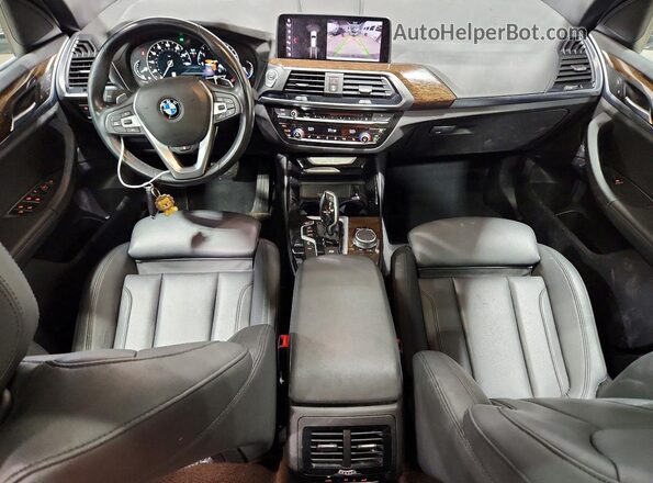5UXTR9C59KLP96441 2019 BMW X3 White Առջևի վահանակի տեսք
