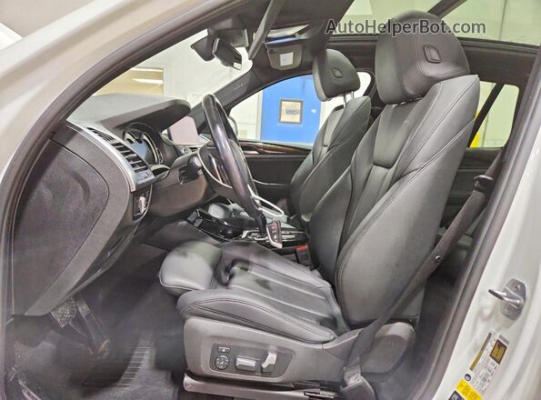 5UXTR9C59KLP96441 2019 BMW X3 White Սալոնի դիմացի տեսք