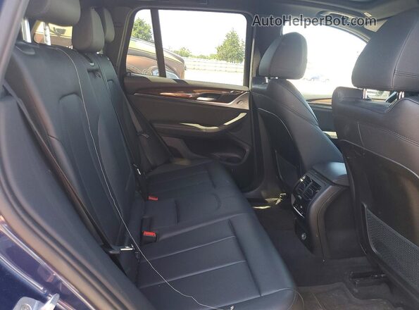 5UXTR9C5XJLC69364 2018 BMW X3 Blue Rear interior view
