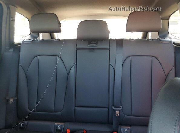 5UXTR9C5XJLC69364 2018 BMW X3 Blue Rear seats view