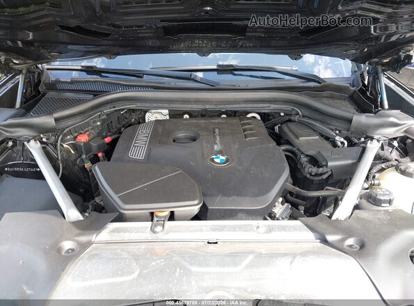 5UXTR9C5XJLC73401 2018 BMW X3 Black Հետևի տեսք