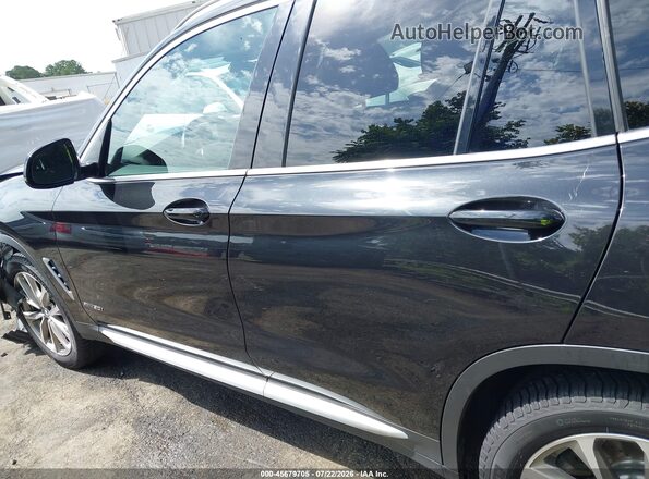 5UXTR9C5XJLC73401 2018 BMW X3 Black Սալոնի 360 աստիճան տեսք