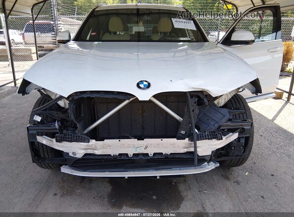 5UXTS1C00M9G26370 2021 BMW X3 White Widok z przodu