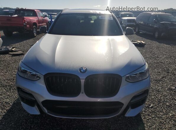 5UXTS3C55J0Z02479 2018 BMW X3 Silver Vista frontal
