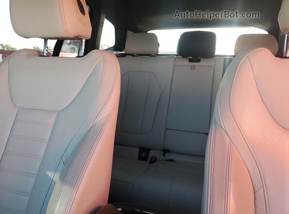 5UXTS3C55J0Z02479 2018 BMW X3 Silver Vista de los asientos traseros