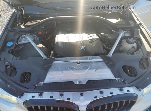5UXTS3C55J0Z02479 2018 BMW X3 Silver Vista del compartimento del motor