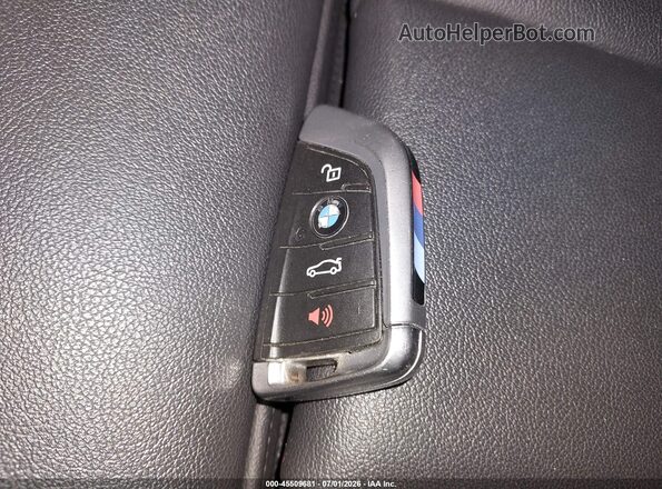 5UXTS3C57J0Y97284 2018 BMW X3 Серебряный Вид панели приборов